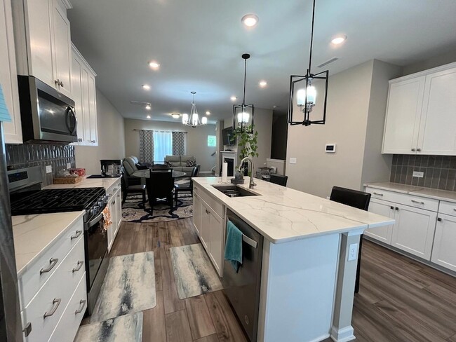 Building Photo - 757 Firebrick Dr