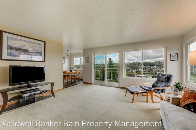 Building Photo - 2 br, 2 bath House - 2625 13th Avenue West...