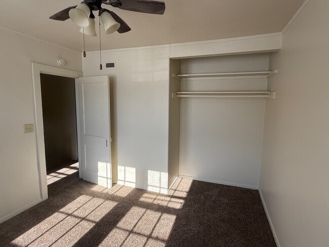 Building Photo - 6 Riley Manor Cir