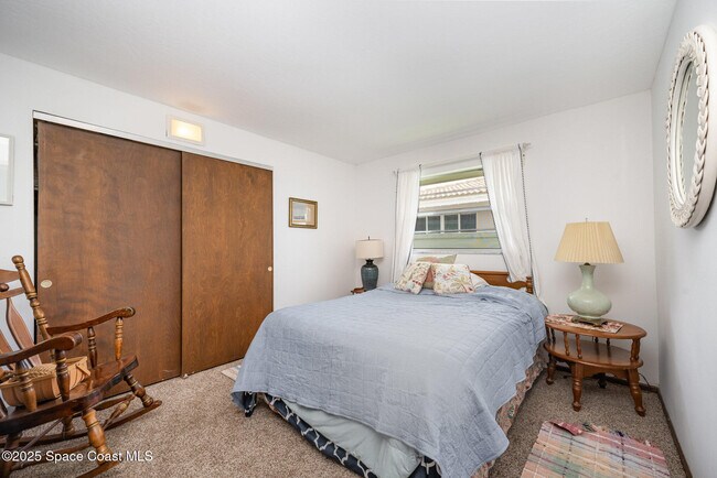 Building Photo - 419 St Georges Ct