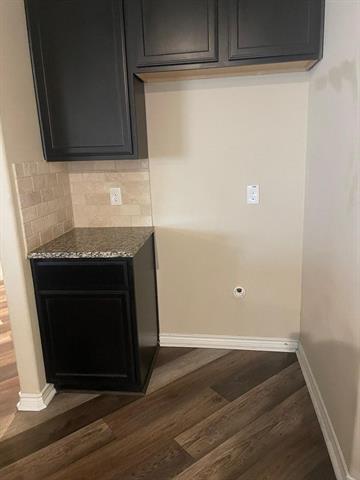 Building Photo - 1709 Cattleman St