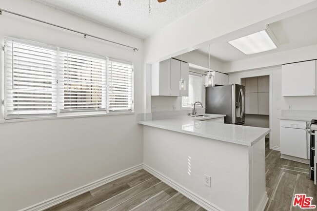 Building Photo - 1141 S Shenandoah St