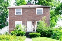 Building Photo - 113 Niagara Ave