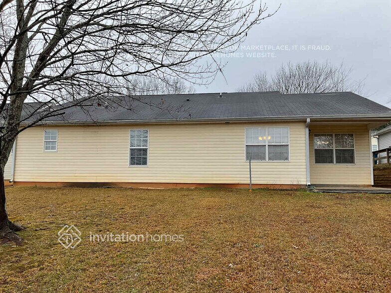 Building Photo - 211 Ashland Creek Ct