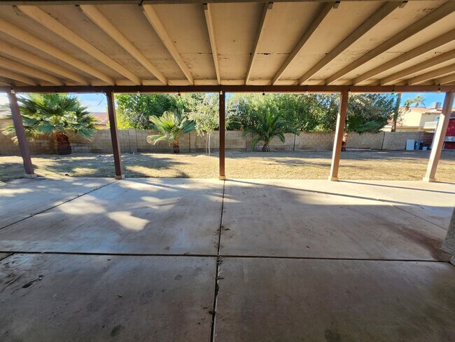 Building Photo - Charming Chandler Home in Quiet Cul-de-Sac — Huge Lot & 3 Bedrooms!