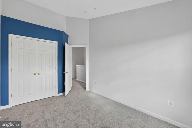 Building Photo - 5015 Leasdale Rd