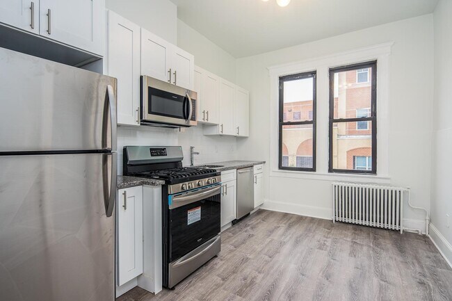 Primary Photo - 311 64th St
