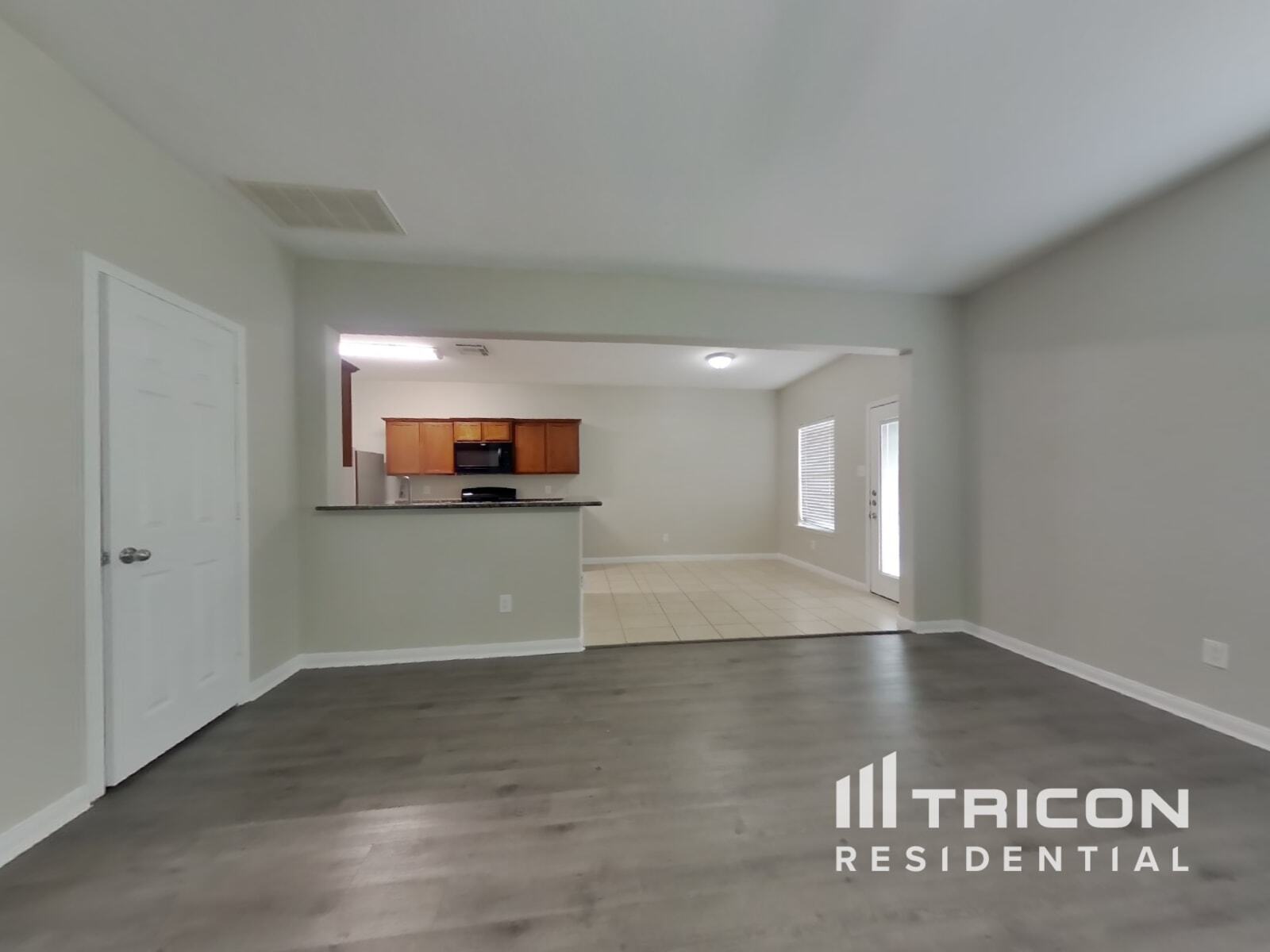 Building Photo - 2123 Golden Topaz Dr
