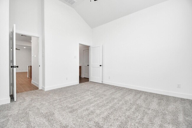 Building Photo - 4911 Perennial Ct