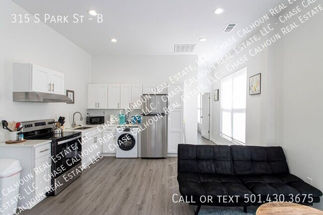 Primary Photo - 315 S Park St