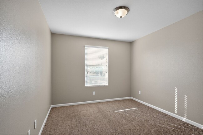 Building Photo - 3751 Amity Ln