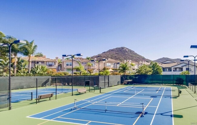 Building Photo - Terrific 2Br/2Ba Condo in gated community of Morada in Rancho Bernardo - Updated 2nd floor
