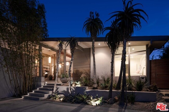 Building Photo - 7500 Devista Dr