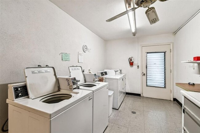 Building Photo - 8080 112th St N