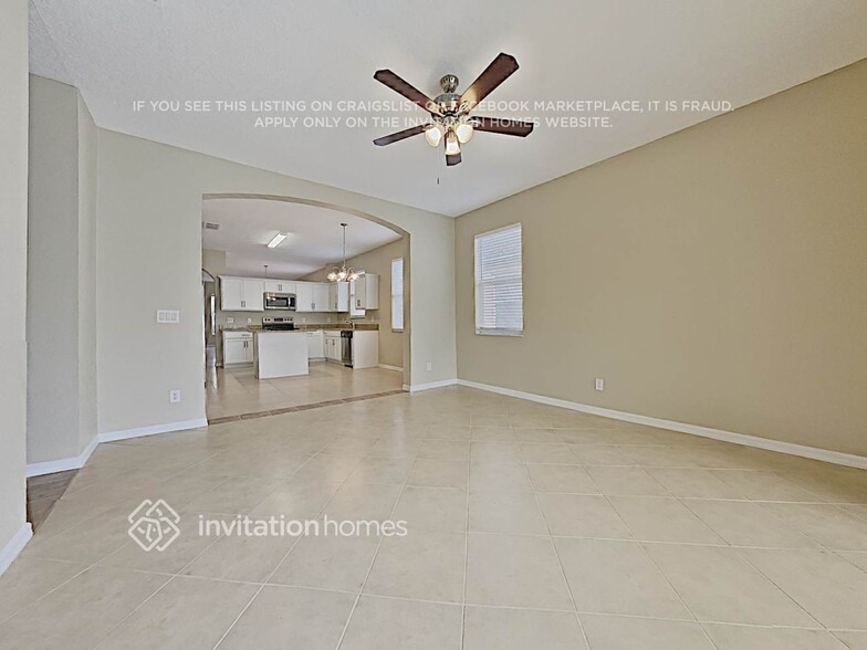 Building Photo - 14948 Stonebriar Way