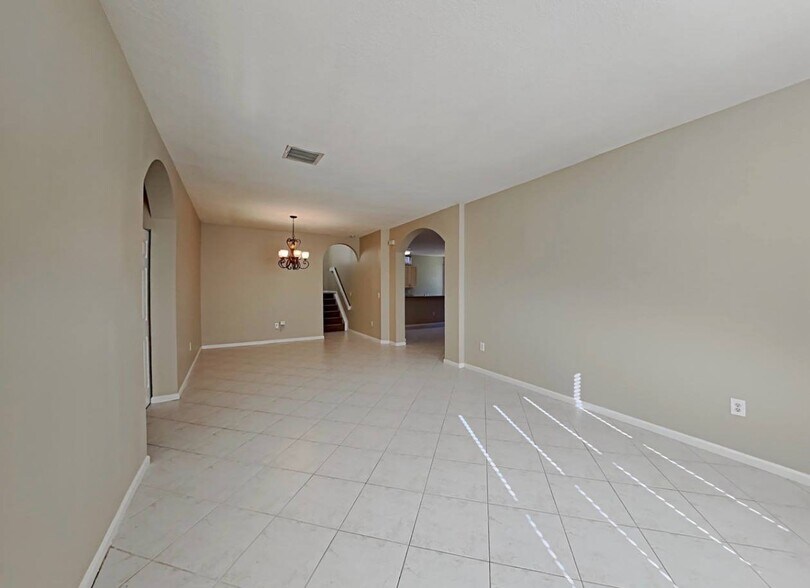 Building Photo - 17113 SW 49th Pl