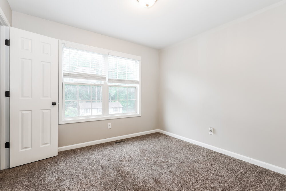 Building Photo - 2750 Old S Dr