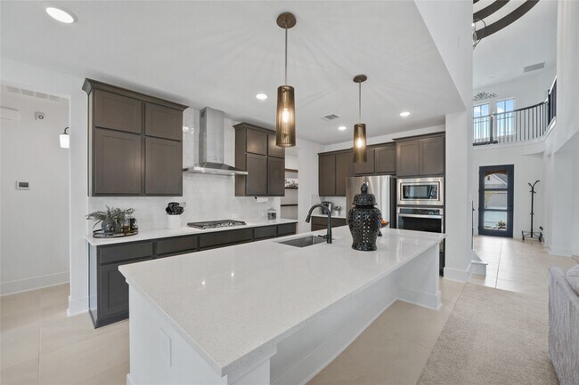 Building Photo - 23685 Silver Palm Trl