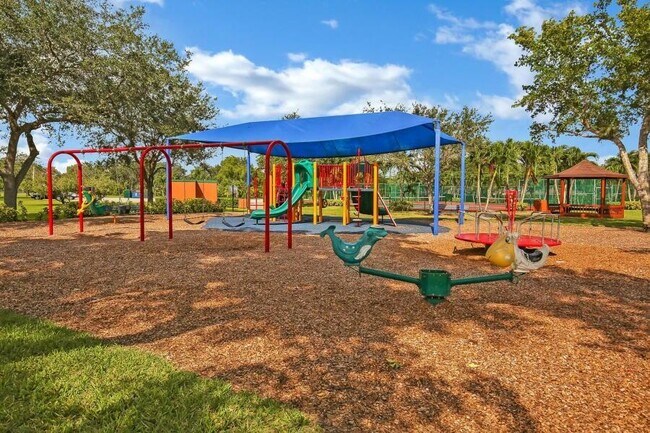 Building Photo - 11354 Island Lakes Ln