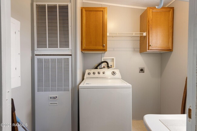 Building Photo - 113 Simon Latour Rd