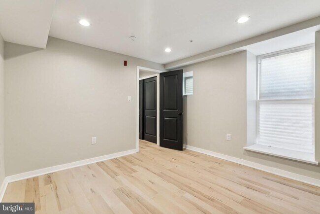 Building Photo - 431 S 62nd St