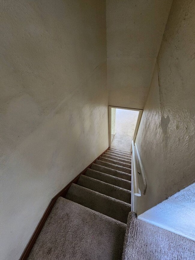 Building Photo - Move-In Special: Save $300 on This Charmin...