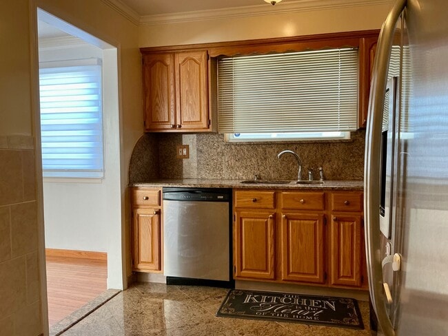 Building Photo - 306 Jefferson Ave