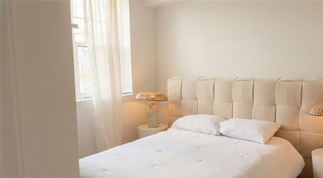 Building Photo - 5592 Pga Blvd