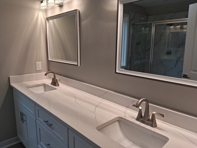 Building Photo - 3175 Tackett Rd