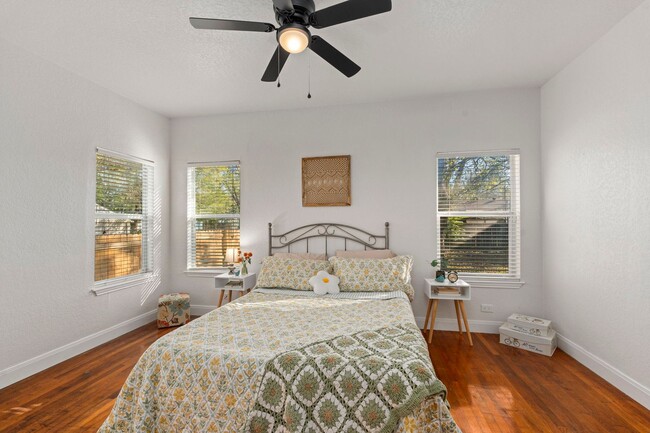 Building Photo - Beautifully Updated 3 bedroom, 2 bath!