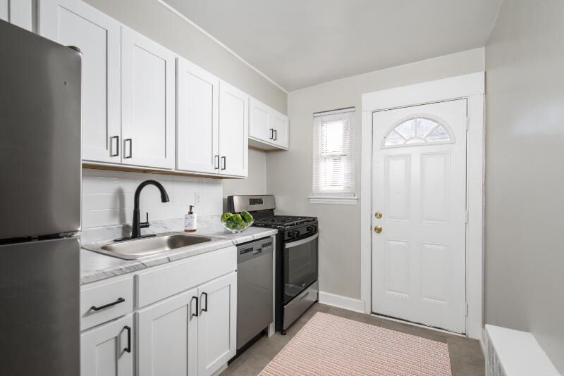 Building Photo - The Woodlands