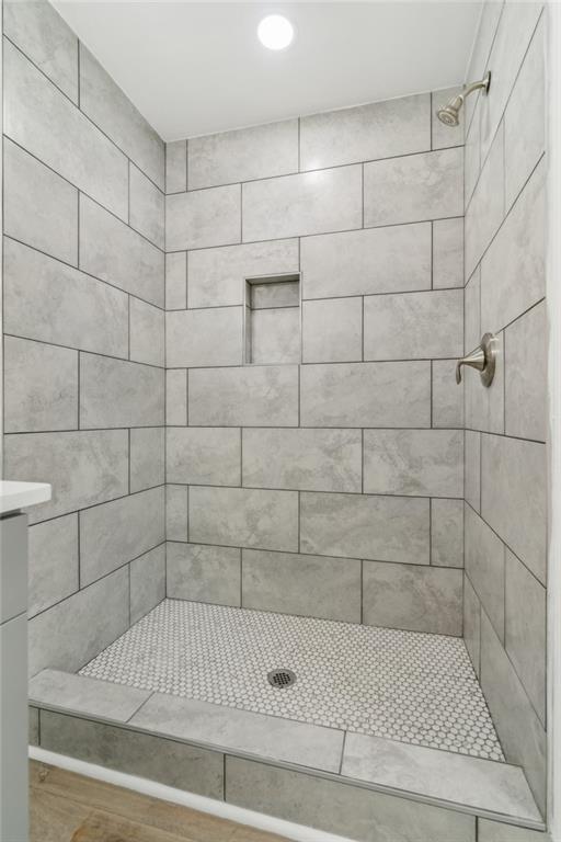 Building Photo - 4179 Hanes Dr
