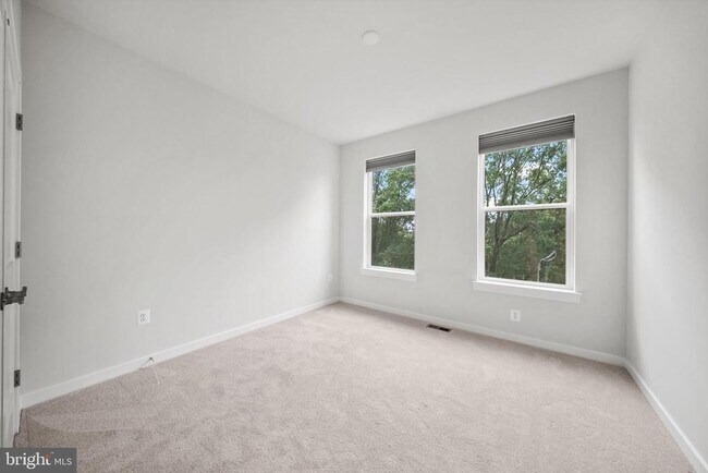 Building Photo - 14256 Newbrook Dr