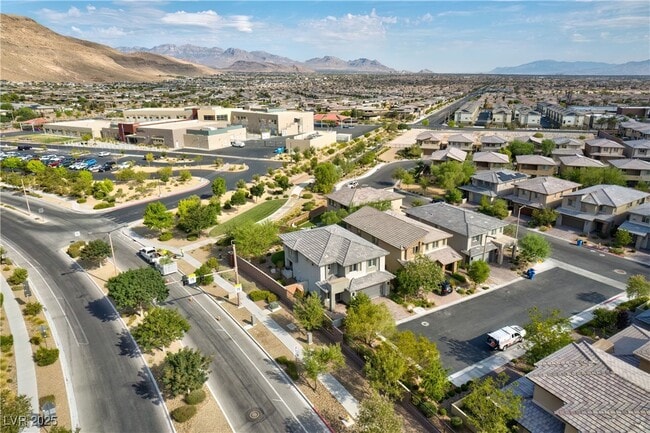 Building Photo - 7017 Pearl Hilltop Ct