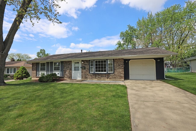 Primary Photo - 513 Brockton Ln