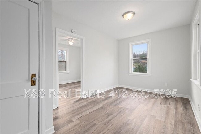 Building Photo - 1221 Prospect Ave