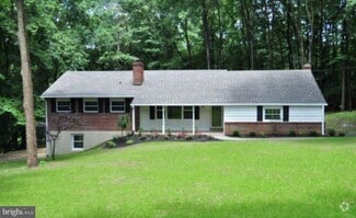 Building Photo - 473 Linvill Rd
