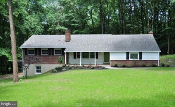 Building Photo - 473 LINVILLE Rd