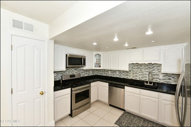 Building Photo - 1857 Ralph Janes Pl