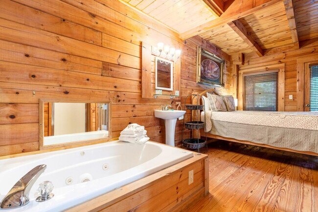 Building Photo - 3053 Brothers Way