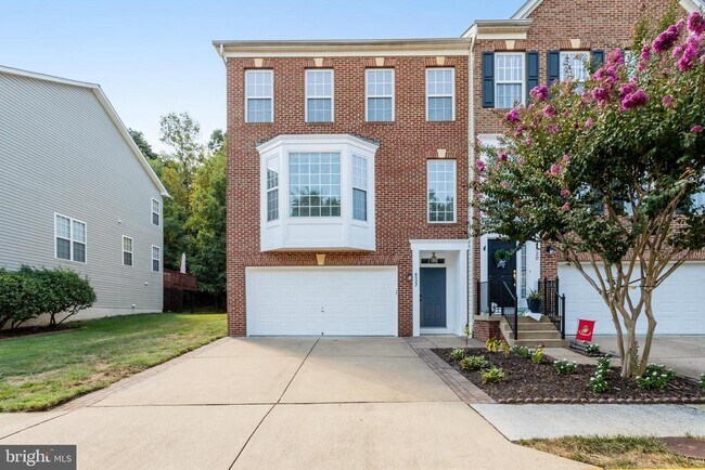Building Photo - 6522 Trask Terrace