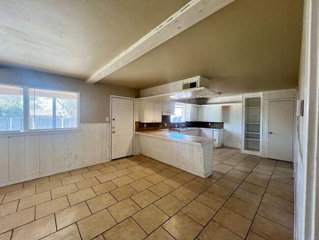 Building Photo - 2821 56th St