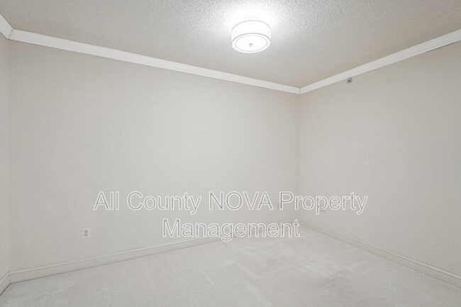 Building Photo - 11776 Stratford House Pl