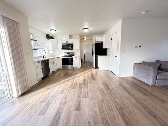 Building Photo - 17404 44th Ave E