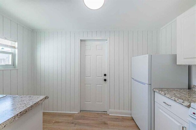 Building Photo - 1233 Sedeeva Cir S