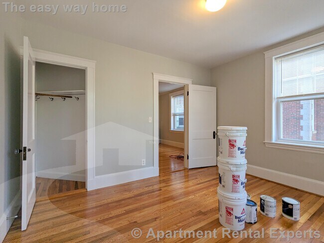 Building Photo - 156-158 Summer St Unit #309