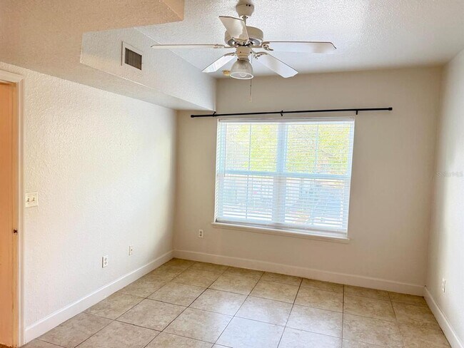 Building Photo - 202 E South St