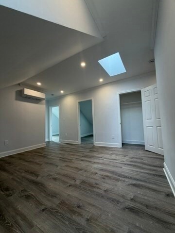 Building Photo - 220 5th St
