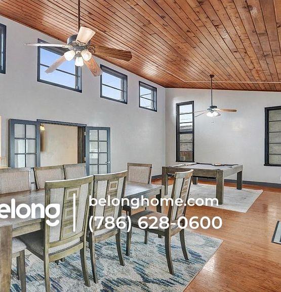 Building Photo - 5380 SW 8th Ct