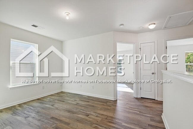Building Photo - 4749 Bryn Athyn Court